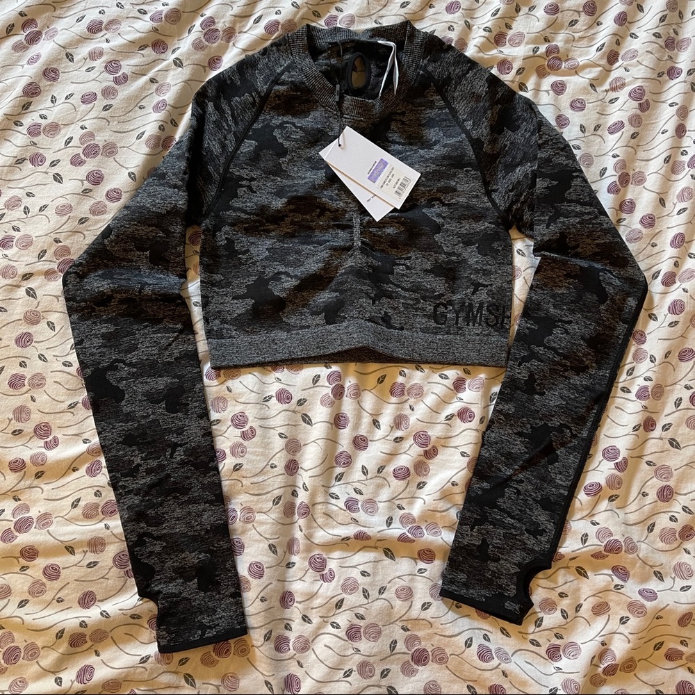 NWT Gymshark camo seamless long sleeve crop top